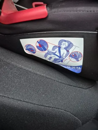 Silla de coche para bebé. Marca Chicco