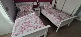 Cama individual blanca, 90x200.