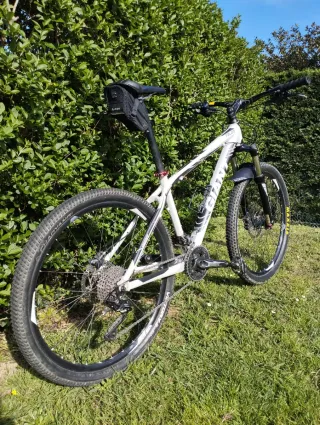 Bicicleta MTB