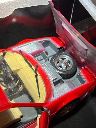 Ferrari Testarossa 1984 Bburago 1:18 Rossa