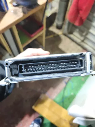 Centralita BOSCH Motronic Opel 0 261 200 115