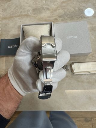 Reloj Seiko Samurai Rojo y Plateado