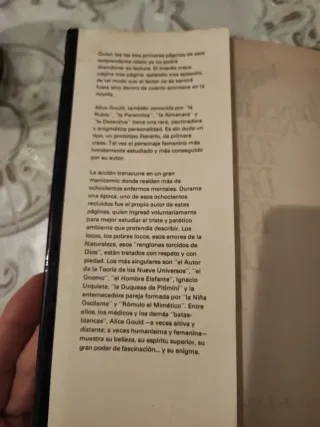 Libro " Los renglones torcidos de dios"
