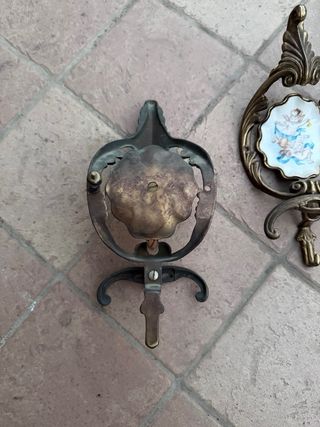 Appendiabiti in ottone con ceramica Cervilli