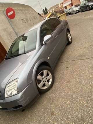 Opel Vectra 2004