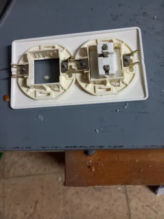 Placa lineal moderna