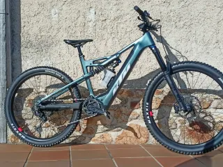 Bicicleta Eléctrica KTM de carbono. Talla L.