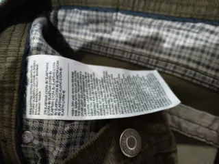 Pantalones pana C&A verde oliva Talla 40