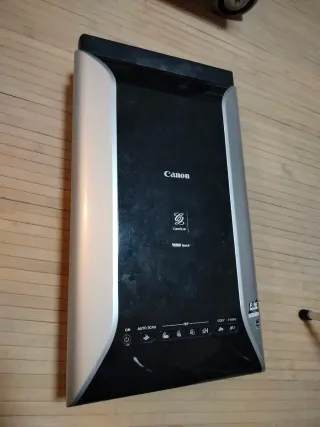 Escáner Canon 9000F Mark II