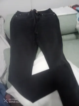 Pantalones vaqueros negros