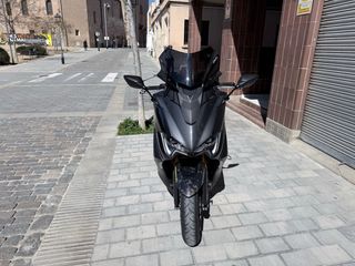 Yamaha TMAX 560 20aniversario