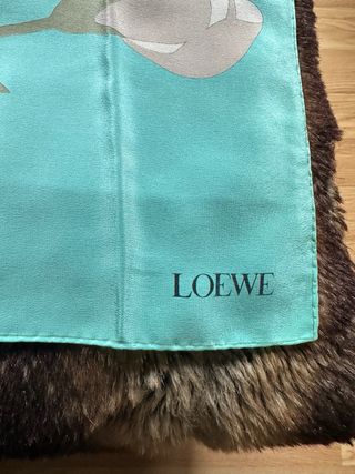 Pañuelo seda Loewe floral vintage