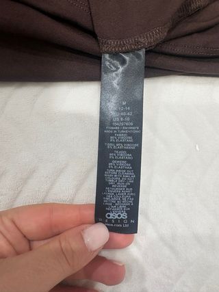 Vestido de punto de ASOS DESIGN marrón largo