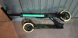 Patinete Revoe plegable con freno