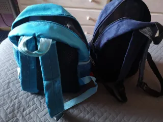 Mochila infantil dinosaurios 3D