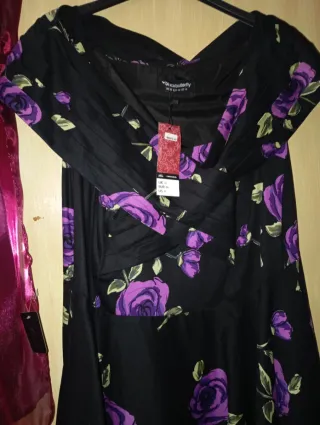 Vestido fiesta negro flores moradas talla 46-48