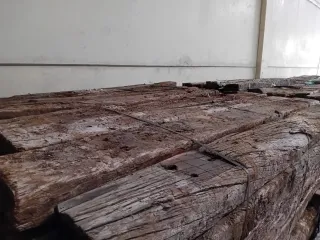 Traviesas de tren de madera