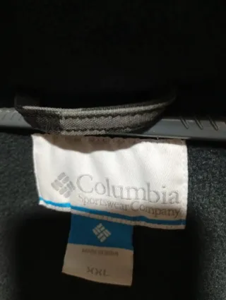 Chaqueta Columbia Negra y Camuflaje