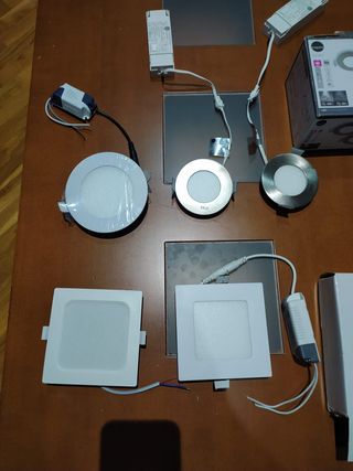 Luces LED Empotrables Redondas y Cuadradas