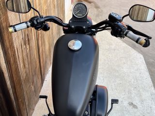 Harley Davidson XL883 Iron A2