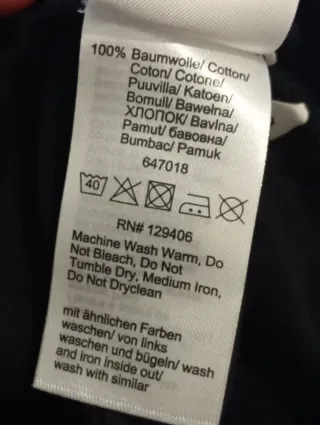 Camiseta negra manga larga