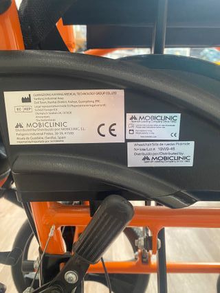 Silla de ruedas Mobiliclinic Pirámide Naranja