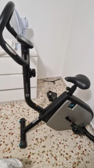 Bicicleta Estática DOMYOS Essential 2