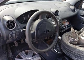 Ford 478457 asiento del izq fiesta (cbk) ambiente