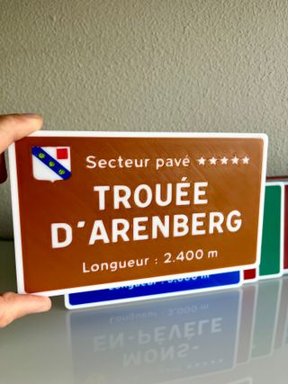 Placa ciclista bosque de Arenberg – París Roubaix