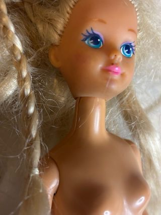 Barbie Skipper Antigua