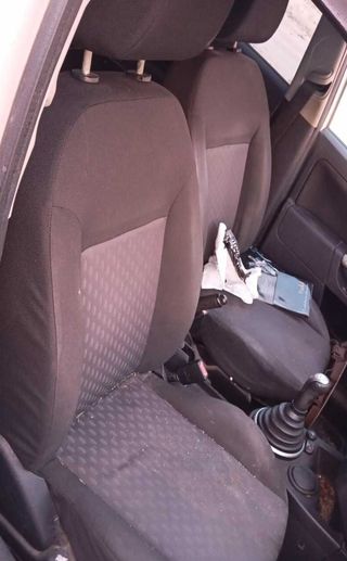 Ford 478456 asiento delantero derecho fiesta (cbk)