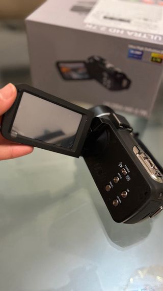 Videocámara 2.7K con accesorios