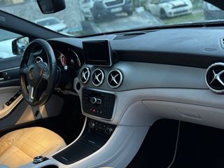 Mercedes-Benz GLA 2014