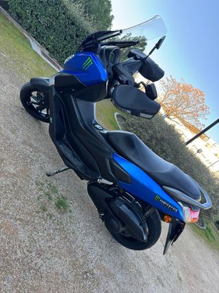 Yamaha NMAX 2019