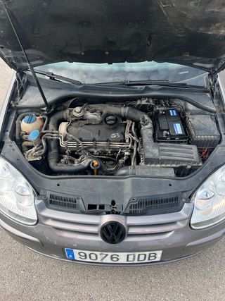 Volkswagen Golf 2004