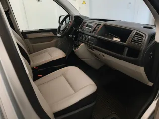 Volkswagen Caravelle 2016