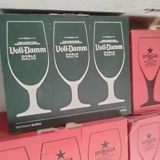 2 Cajas Vasos Voll-Damm Doble Malta
