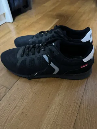 Zapatillas Levis Almayer Life Negras Talla 42
