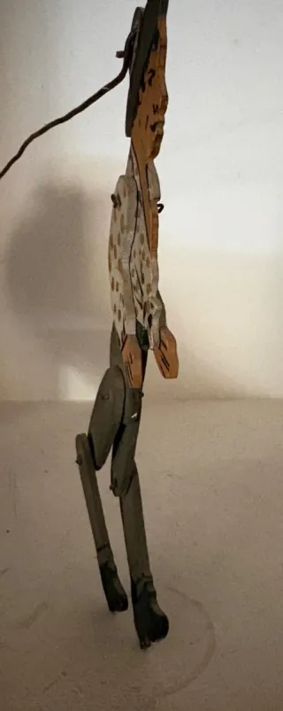 Marioneta Antigua Articulada de Madera