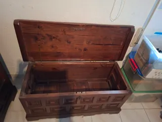 Baúl castellano madera