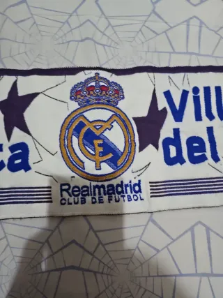 Bufanda Real Madrid Villanueva del Pardillo
