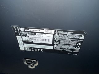 TV LG 55 4K con leds azules