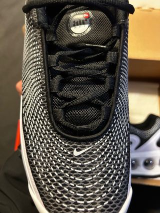 Nike Air Max DN Negro Blanco