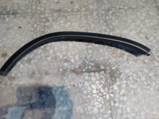 Aletín delantero Terrano