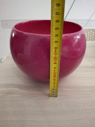 Vaso ceramica rosa per piante