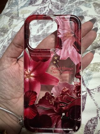 Funda iPhone 15 Pro Flores y Mensaje