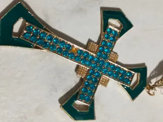 Orecchini pendenti croce e strass