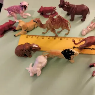 Set animali miniatura plastica