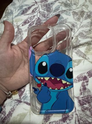 Funda iPhone 15 Pro Stitch Corazón