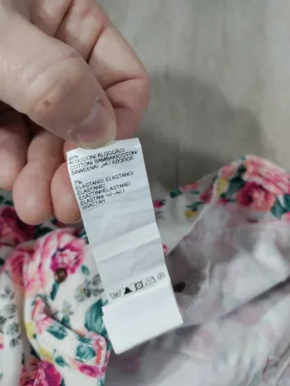 Pantalón pitillo floral Suiteblanco Talla 40